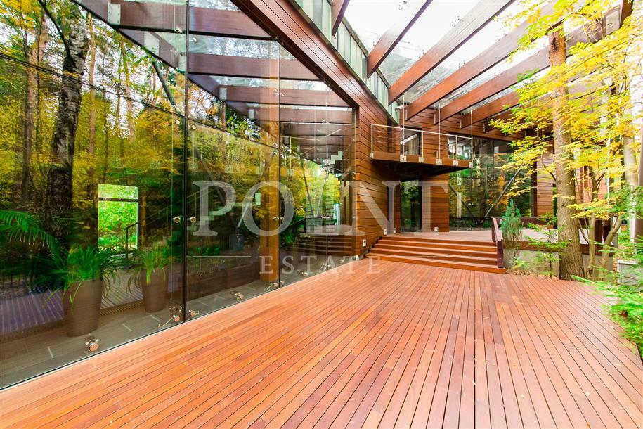 2-этажный коттедж 1 750 м² с отделкой