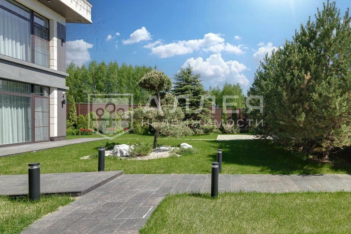 2-этажный коттедж 1 145 м² с отделкой