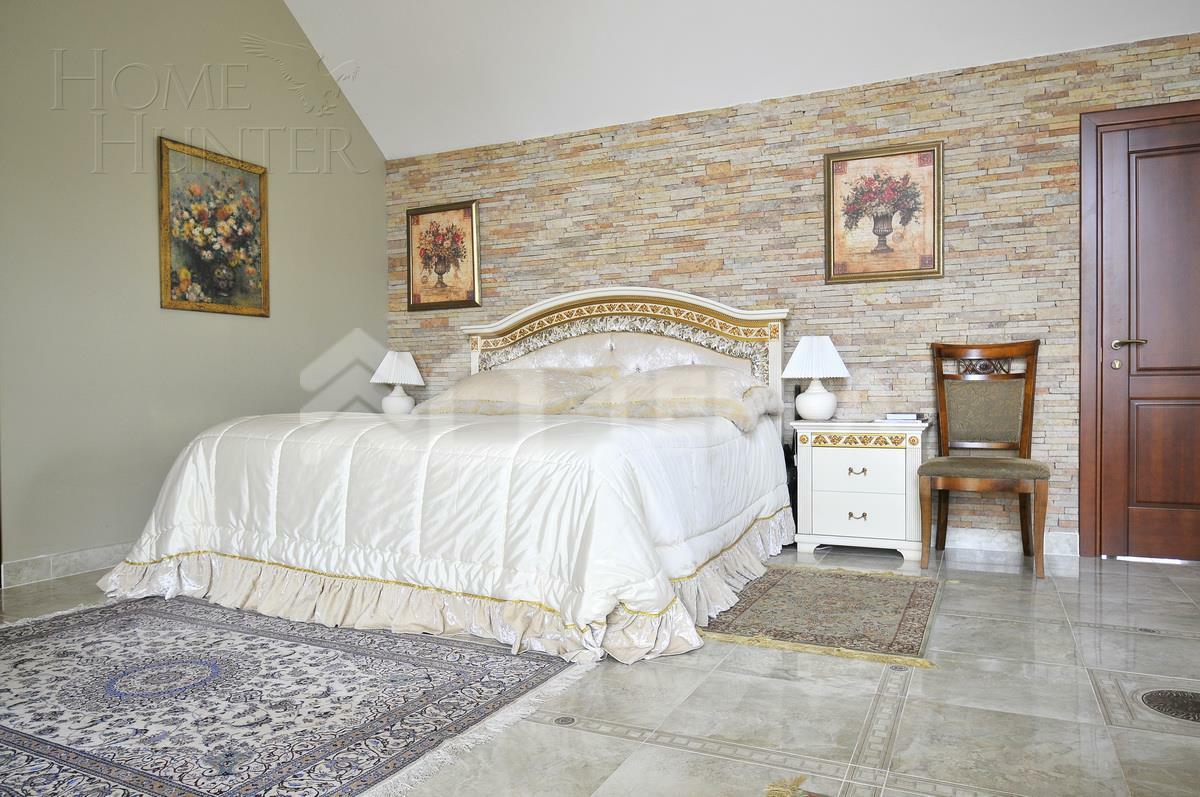 2-этажный коттедж 600 м² с отделкой