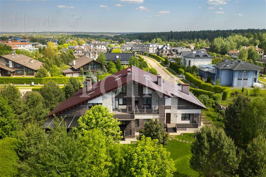 2-этажный коттедж 720 м² с отделкой