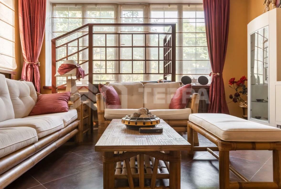 2-этажный коттедж 1 200 м² с отделкой