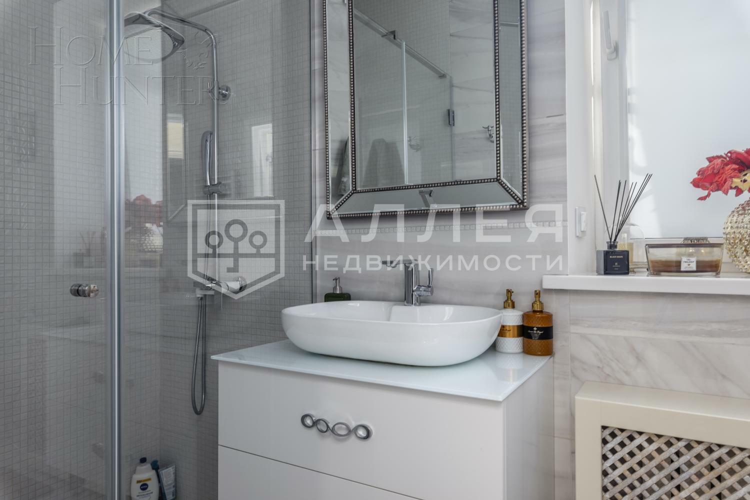 2-этажный коттедж 320 м² с отделкой