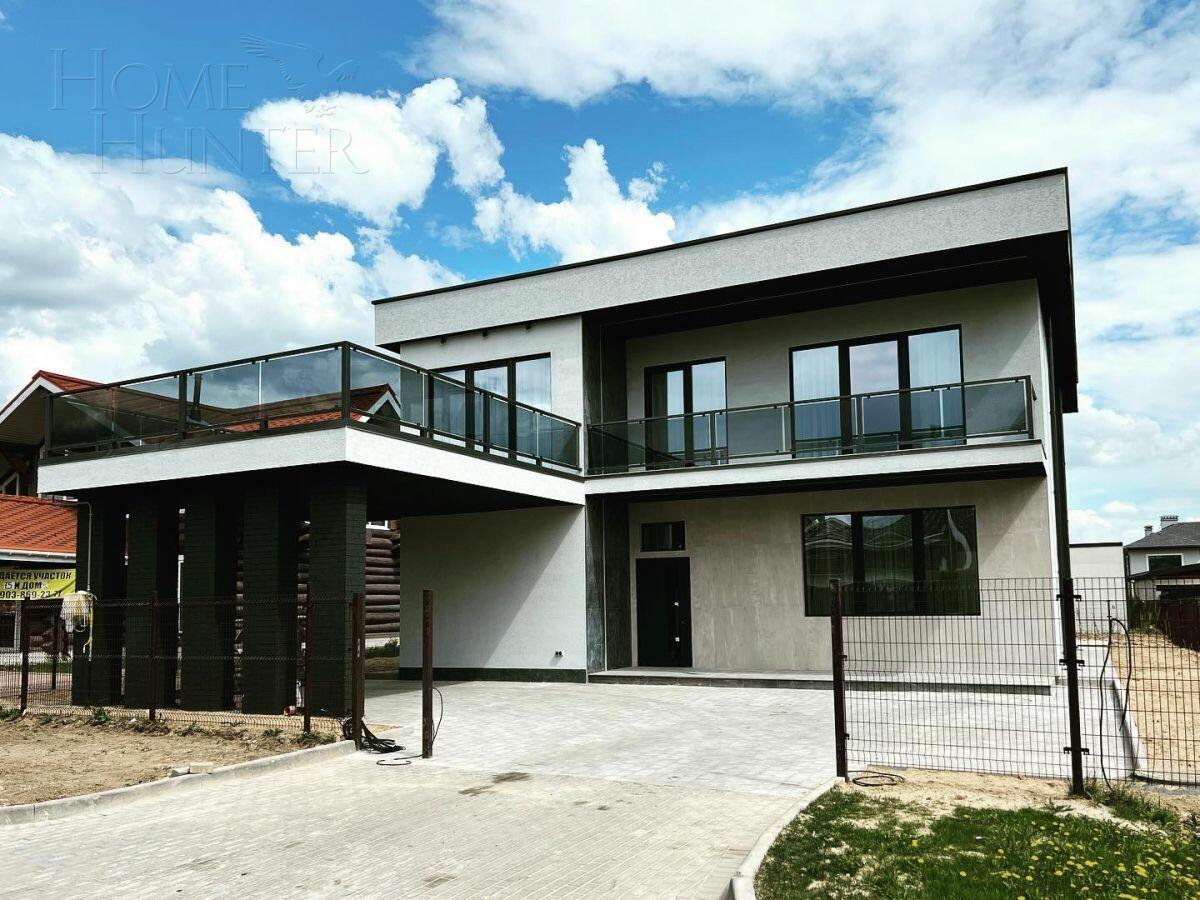 2-этажный коттедж 300 м² с отделкой