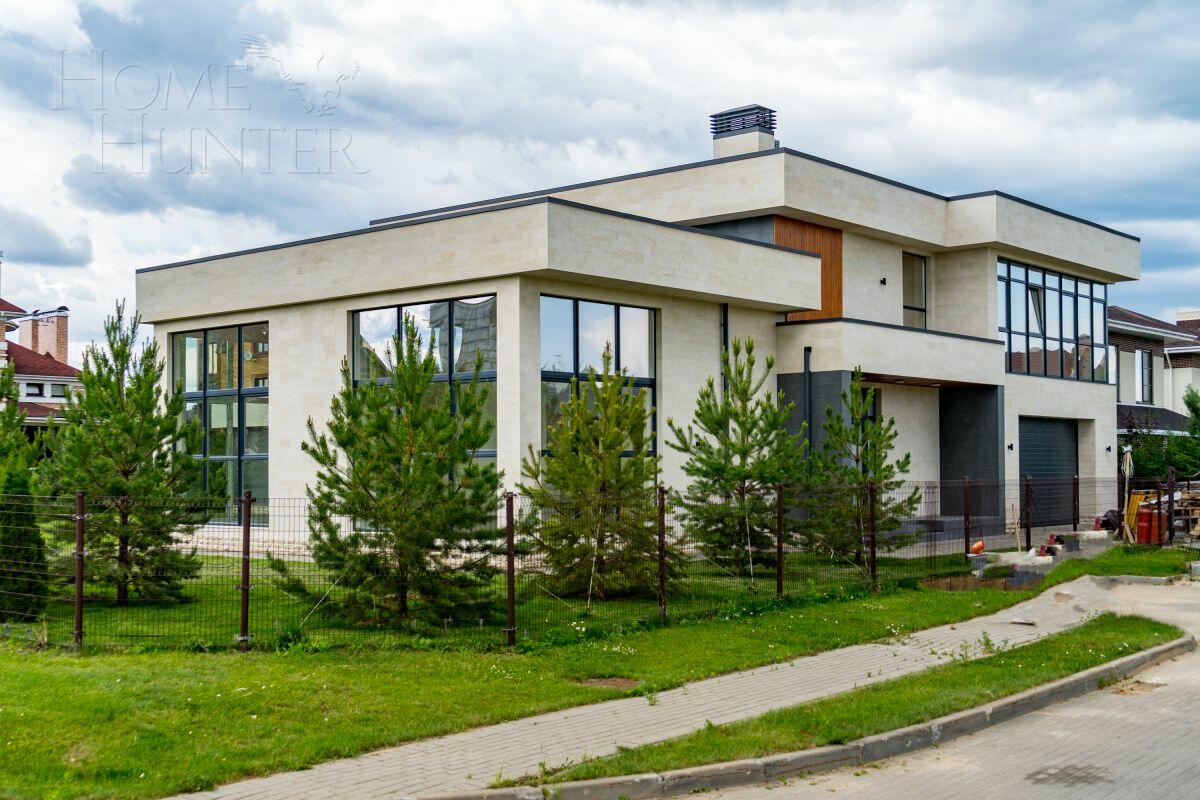 2-этажный коттедж 640 м² с отделкой