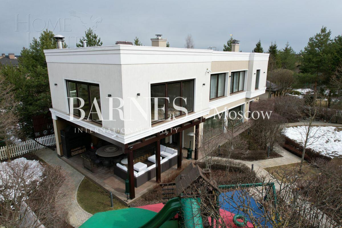 2-этажный коттедж 637 м² с отделкой