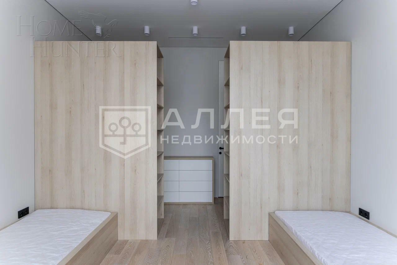 3-этажный таунхаус 244 м² с отделкой