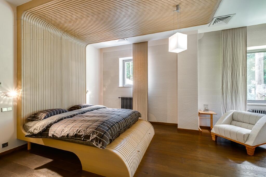 2-этажный коттедж 890 м² с отделкой