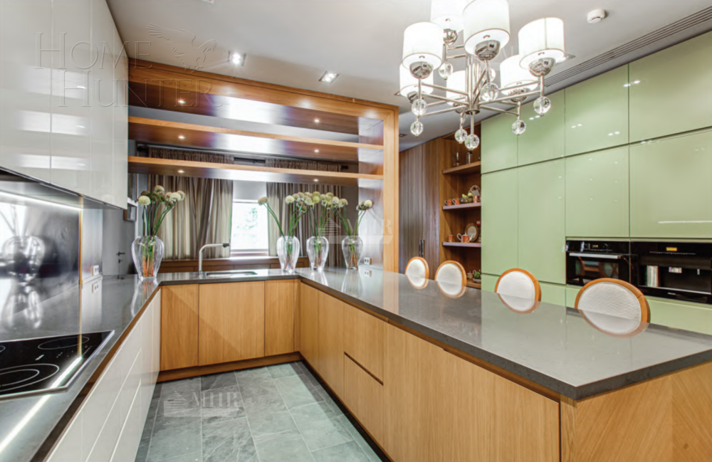 2-этажный коттедж 1 508 м² с отделкой