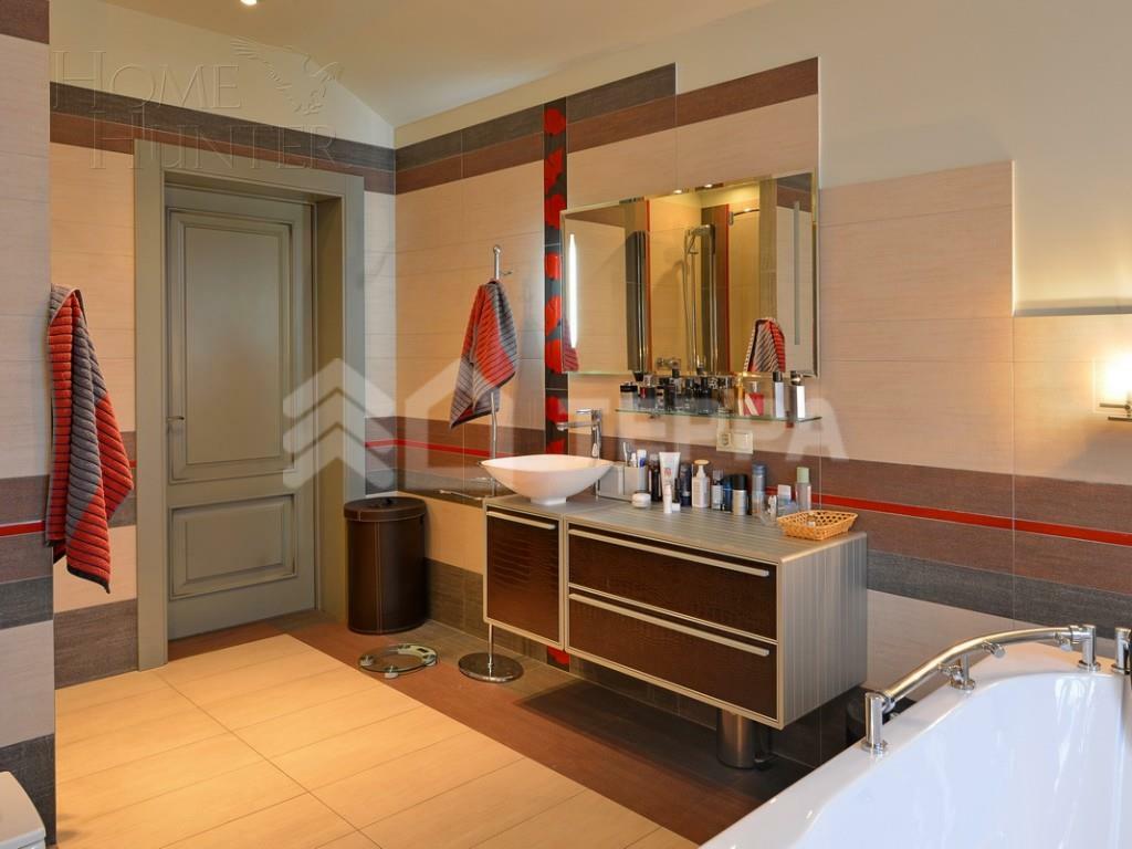 2-этажный коттедж 550 м² с отделкой