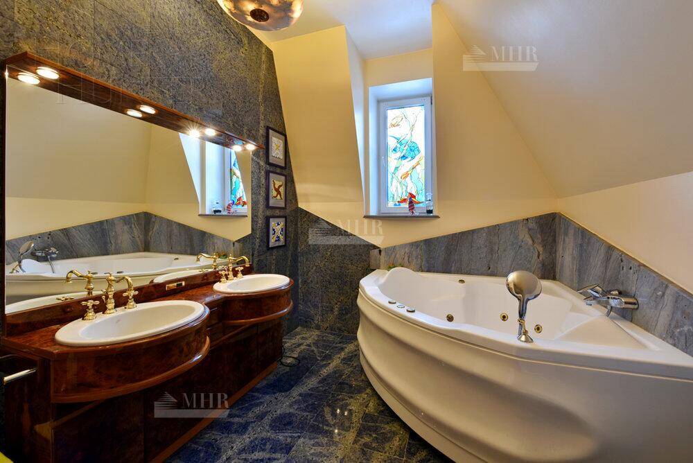 2-этажный коттедж 490 м² с отделкой