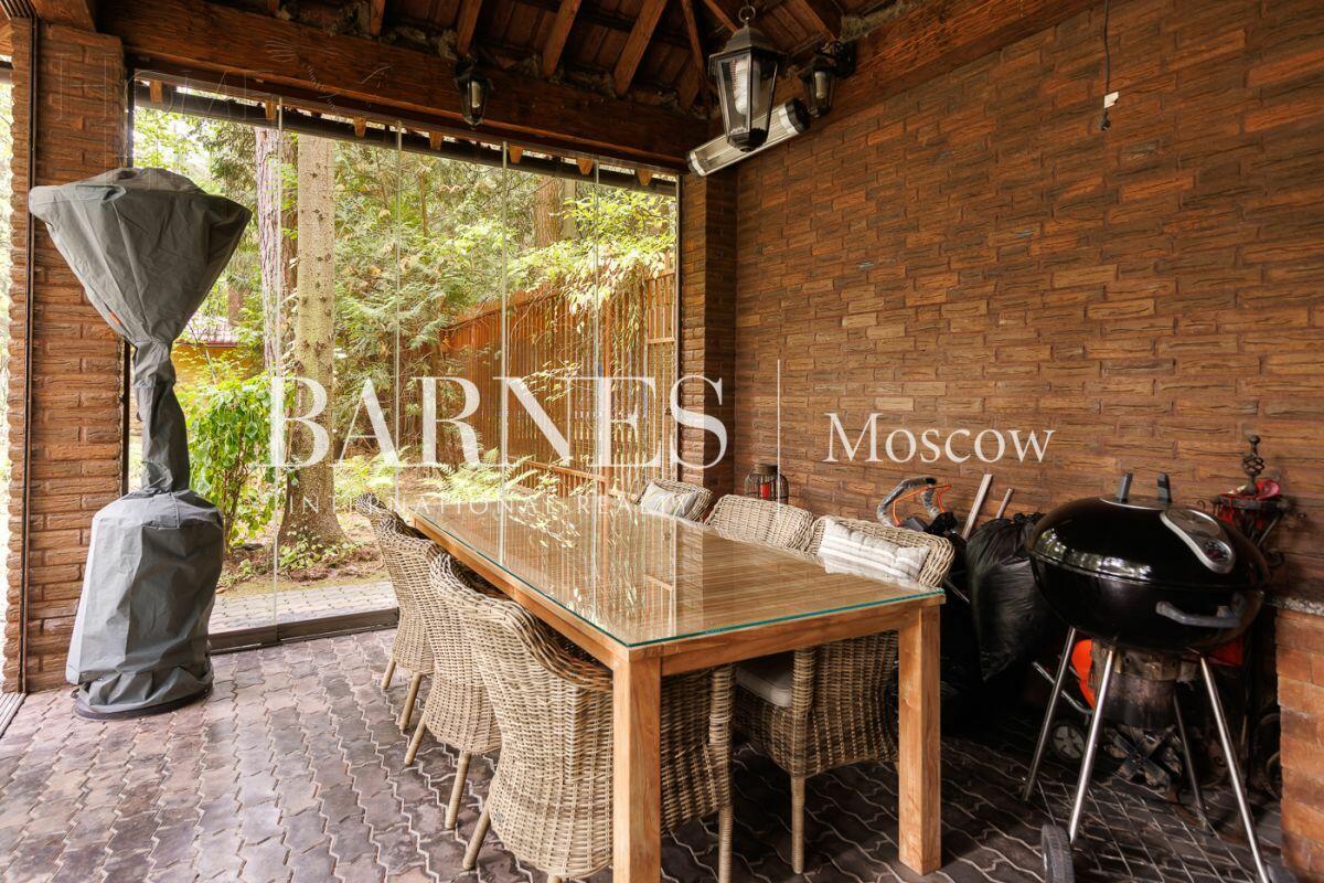 2-этажный коттедж 398.2 м² с отделкой