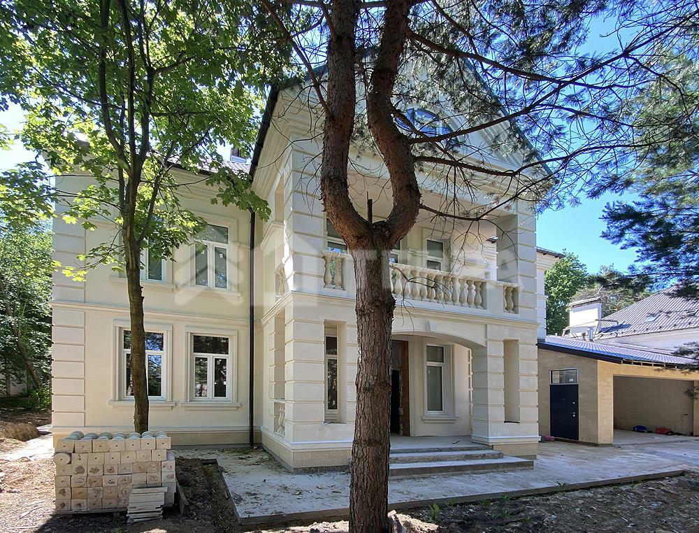 2-этажный коттедж 792 м² без отделки