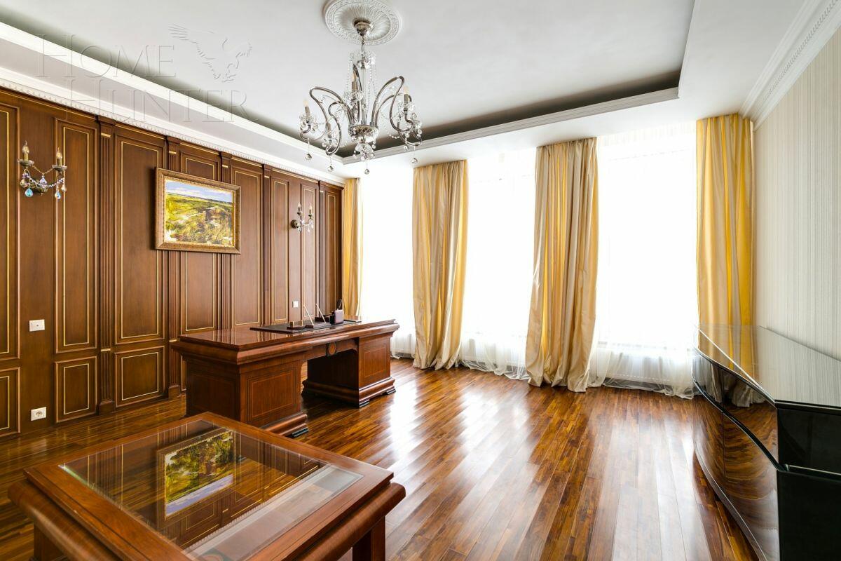 2-этажный таунхаус 385 м² с отделкой