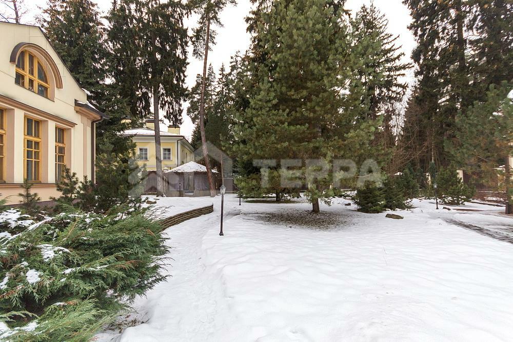 2-этажный коттедж 1 159 м² с отделкой