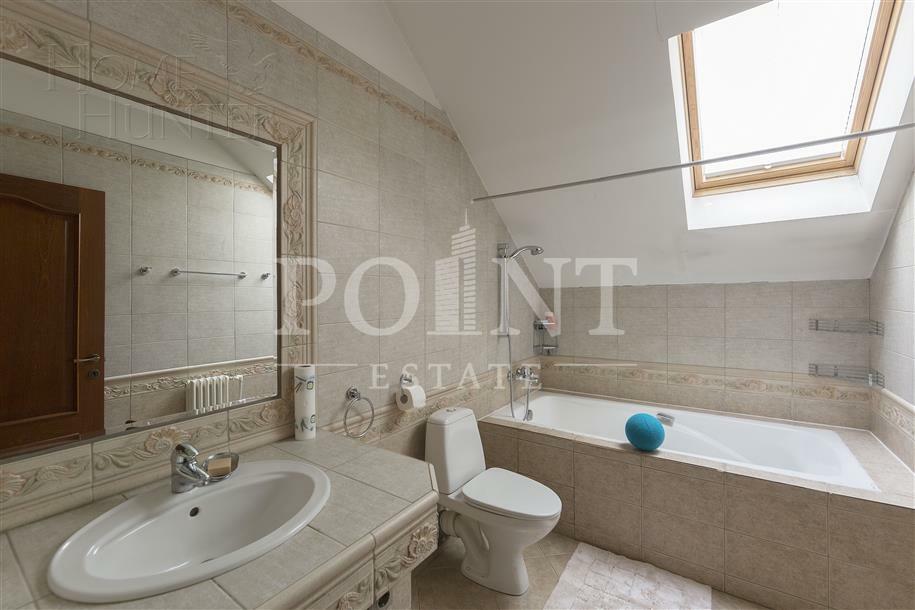 2-этажный коттедж 300 м² с отделкой