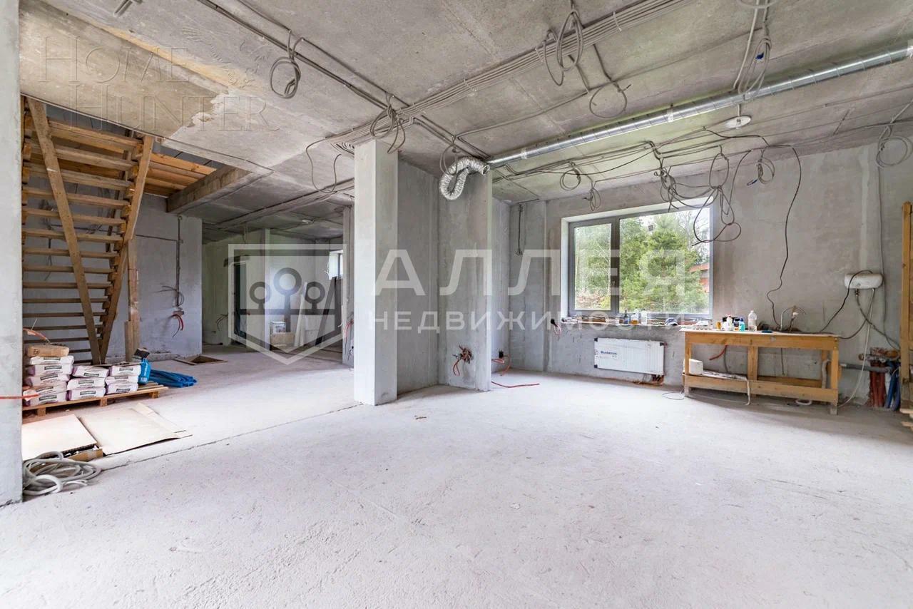 2-этажный коттедж 630 м² без отделки