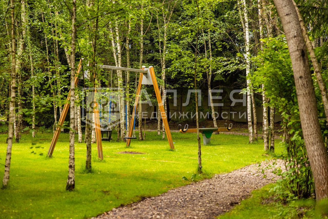 2-этажный коттедж 1 000 м² с отделкой