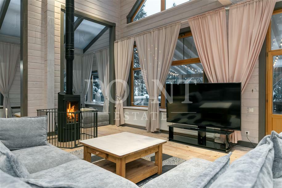 2-этажный коттедж 400 м² с отделкой