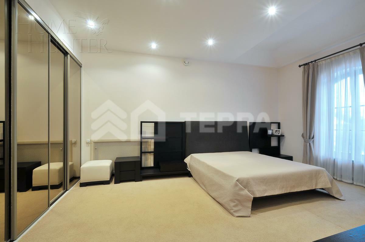 2-этажный коттедж 650 м² с отделкой