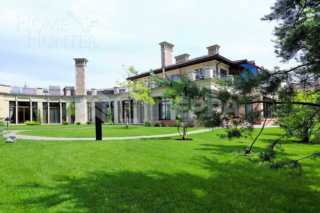 2-этажный коттедж 900 м² с отделкой