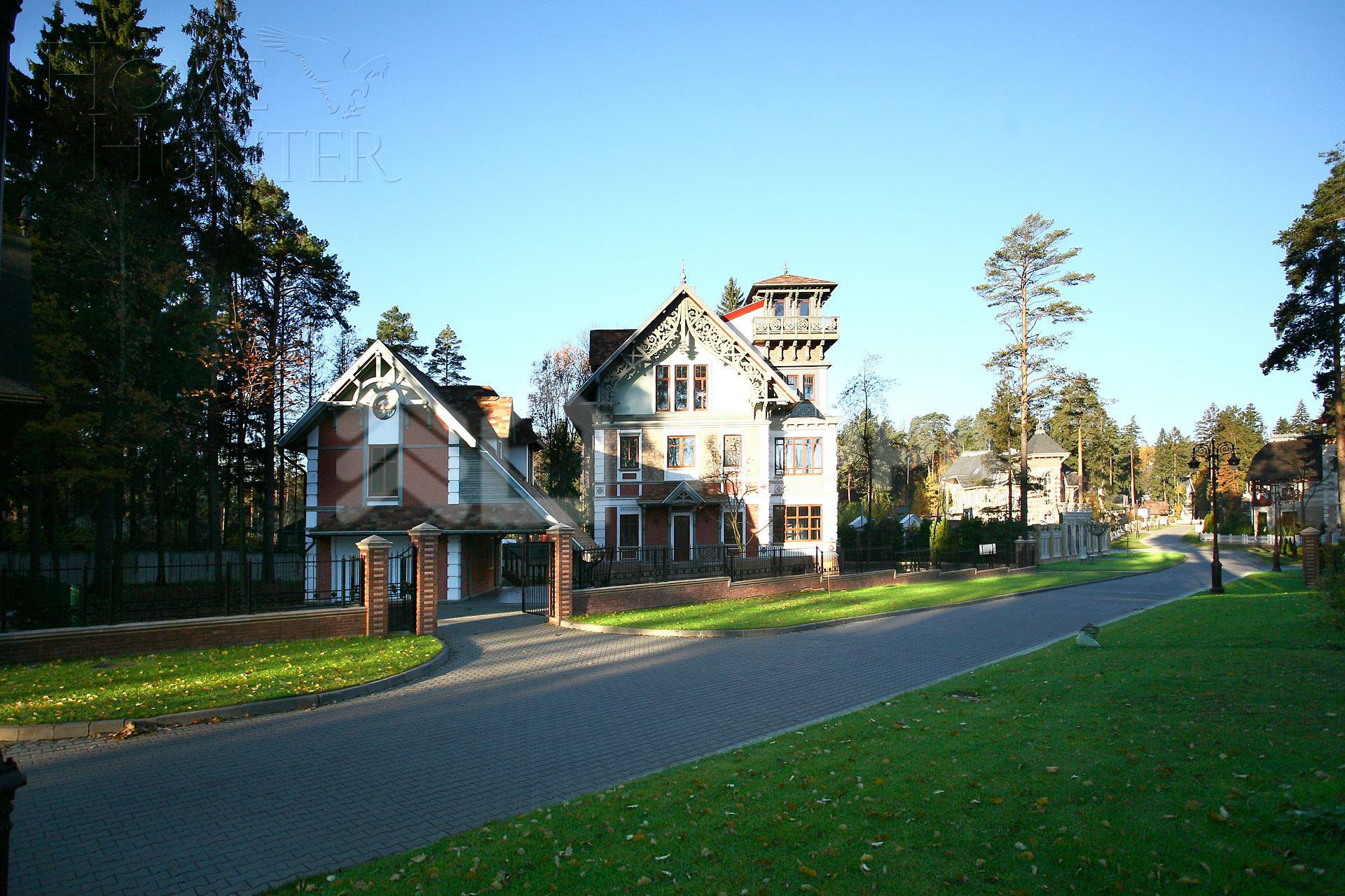 3-этажный коттедж 697 м² с отделкой