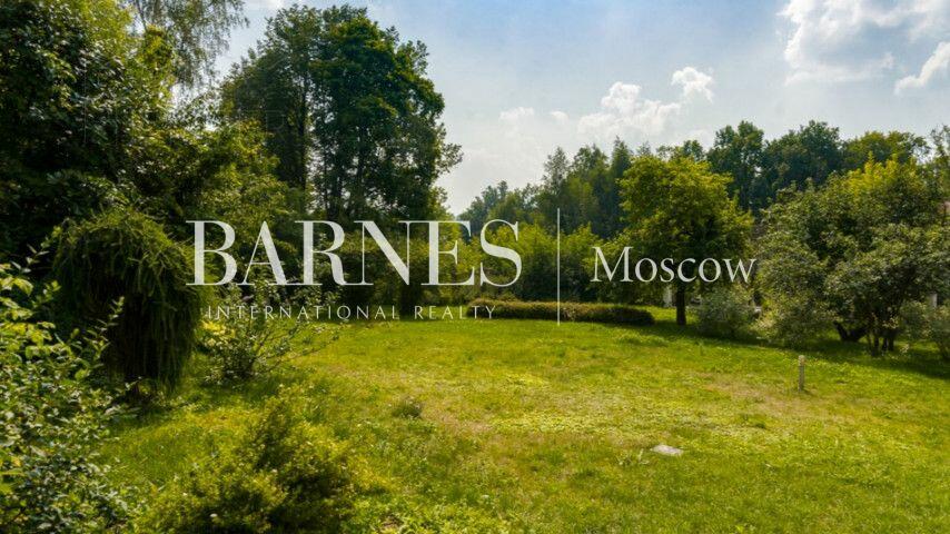 2-этажный коттедж 650 м² с отделкой