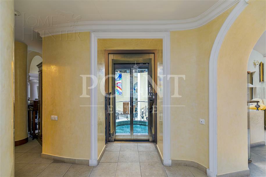 КОТТЕДЖ 1 400 м² с отделкой