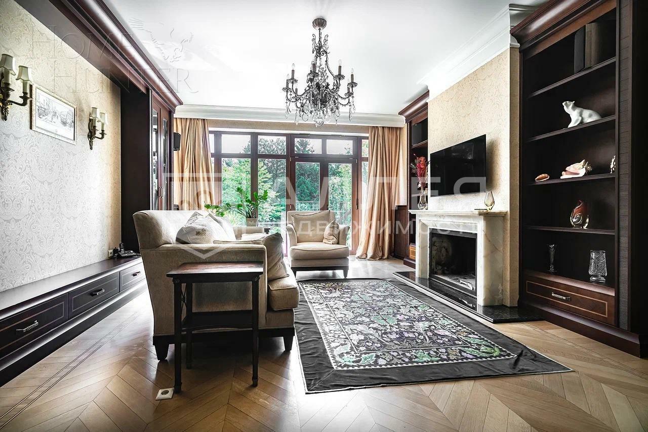 2-этажный коттедж 750 м² с отделкой