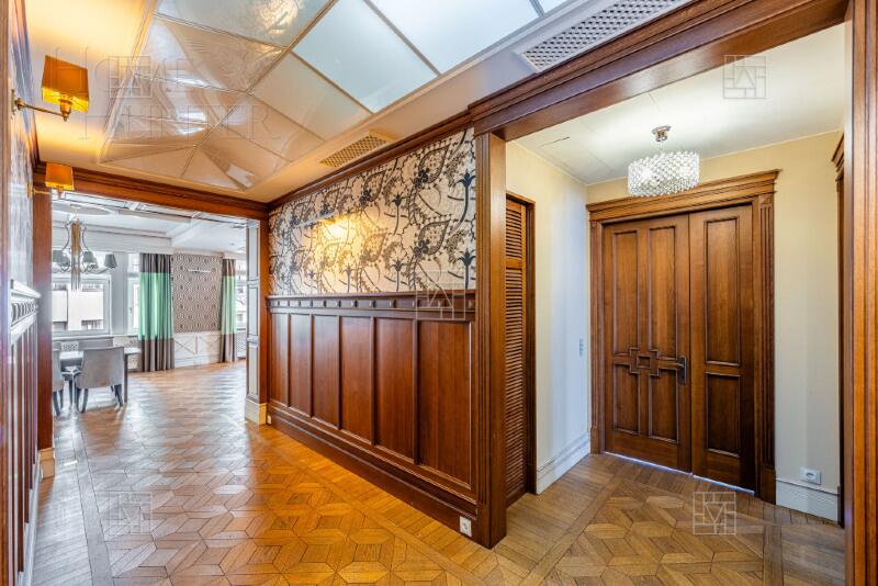 3-КОМН. КВАРТИРА С ОТДЕЛКОЙ 163 М² НА 3 ЭТАЖЕ