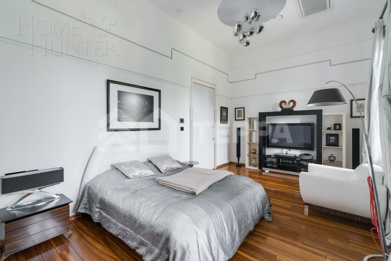 2-этажный коттедж 1 100 м² с отделкой