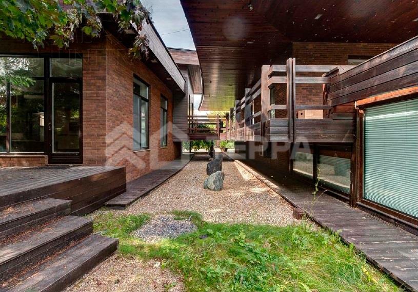 2-этажный коттедж 947 м² с отделкой