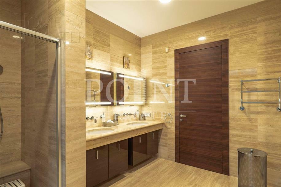 1-этажный коттедж 650 м² с отделкой