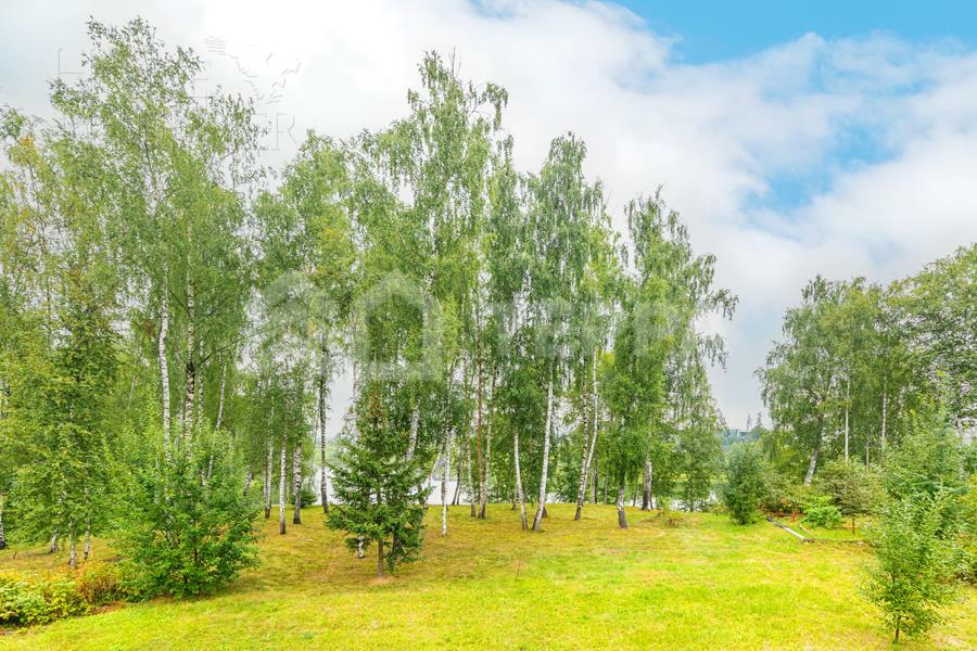 3-этажный коттедж 1 740 м² без отделки