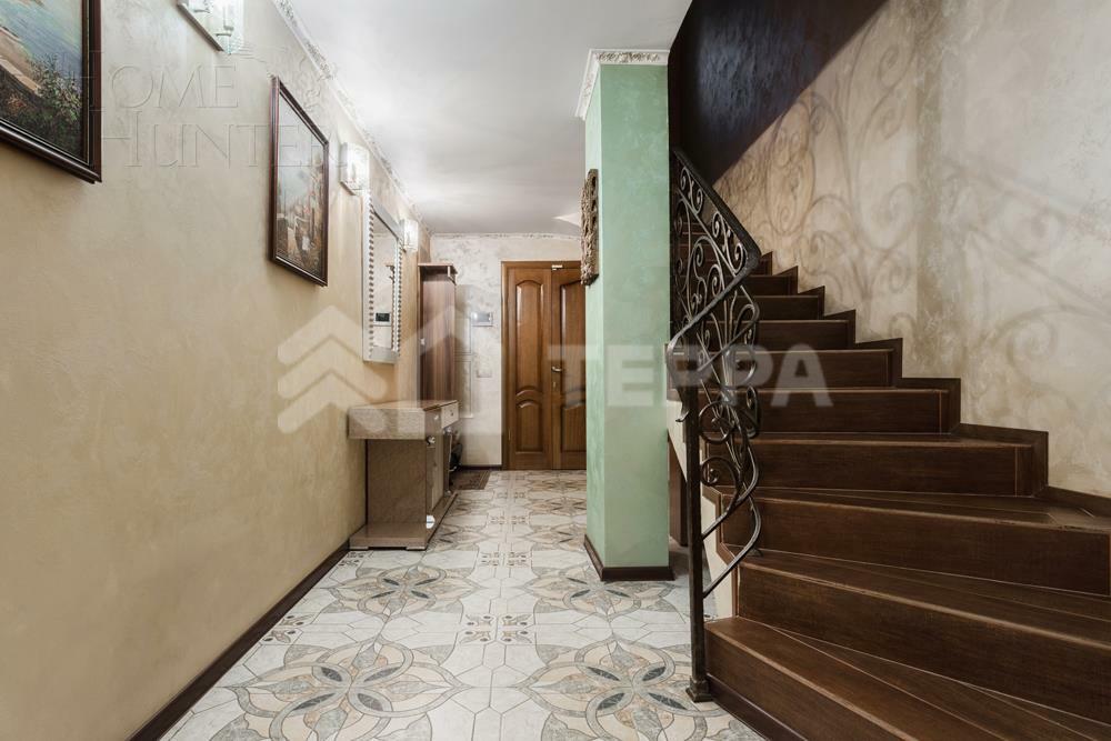 3-этажный таунхаус 200 м² с отделкой