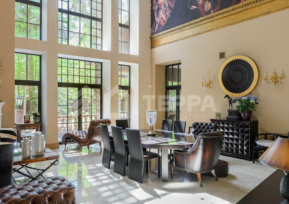 2-этажный коттедж 1 400 м² с отделкой