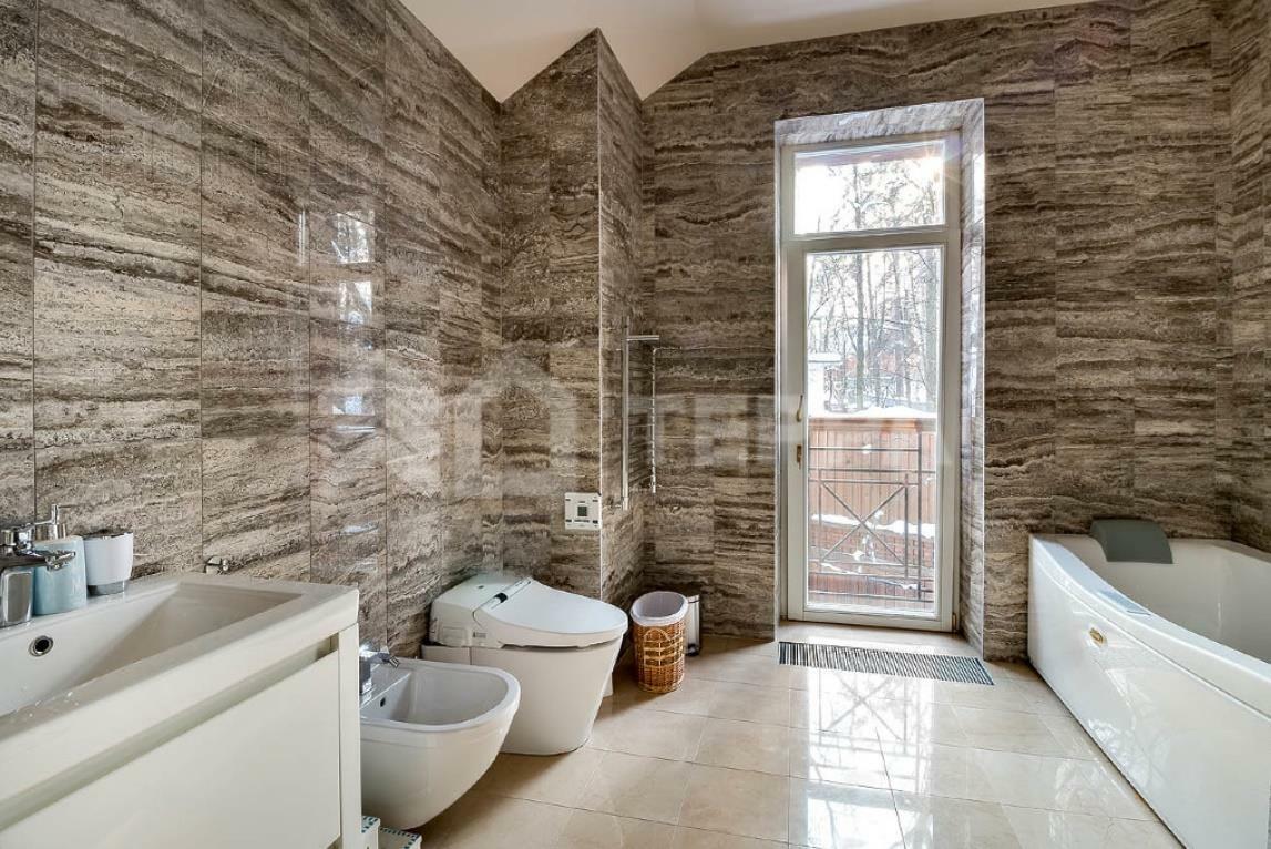 2-этажный коттедж 680 м² с отделкой