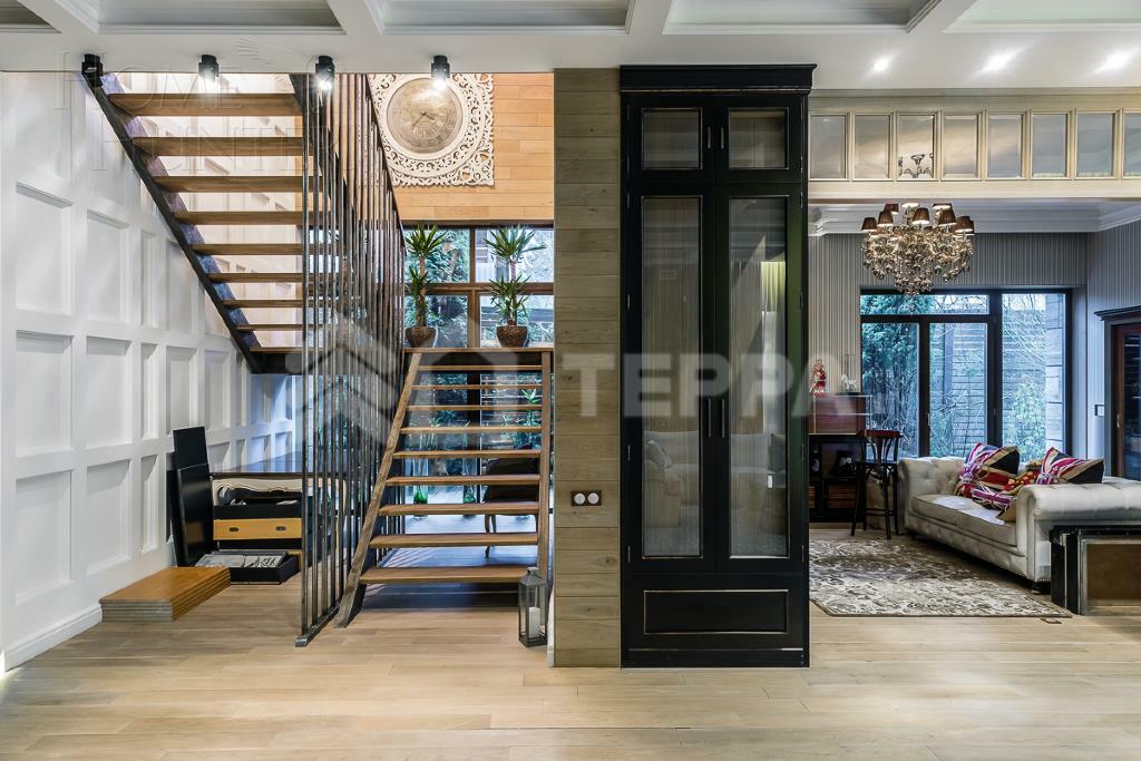 КОТТЕДЖ 650 м² с отделкой