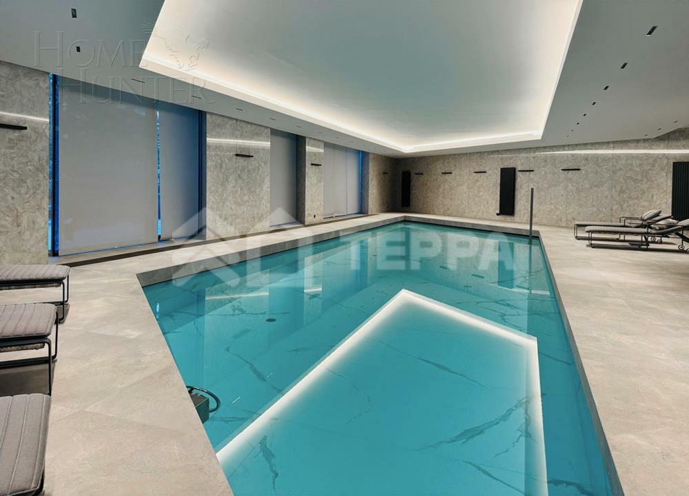 3-этажный коттедж 2 600 м² с отделкой