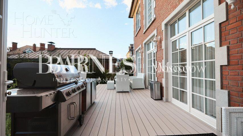 2-этажный коттедж 550 м² с отделкой