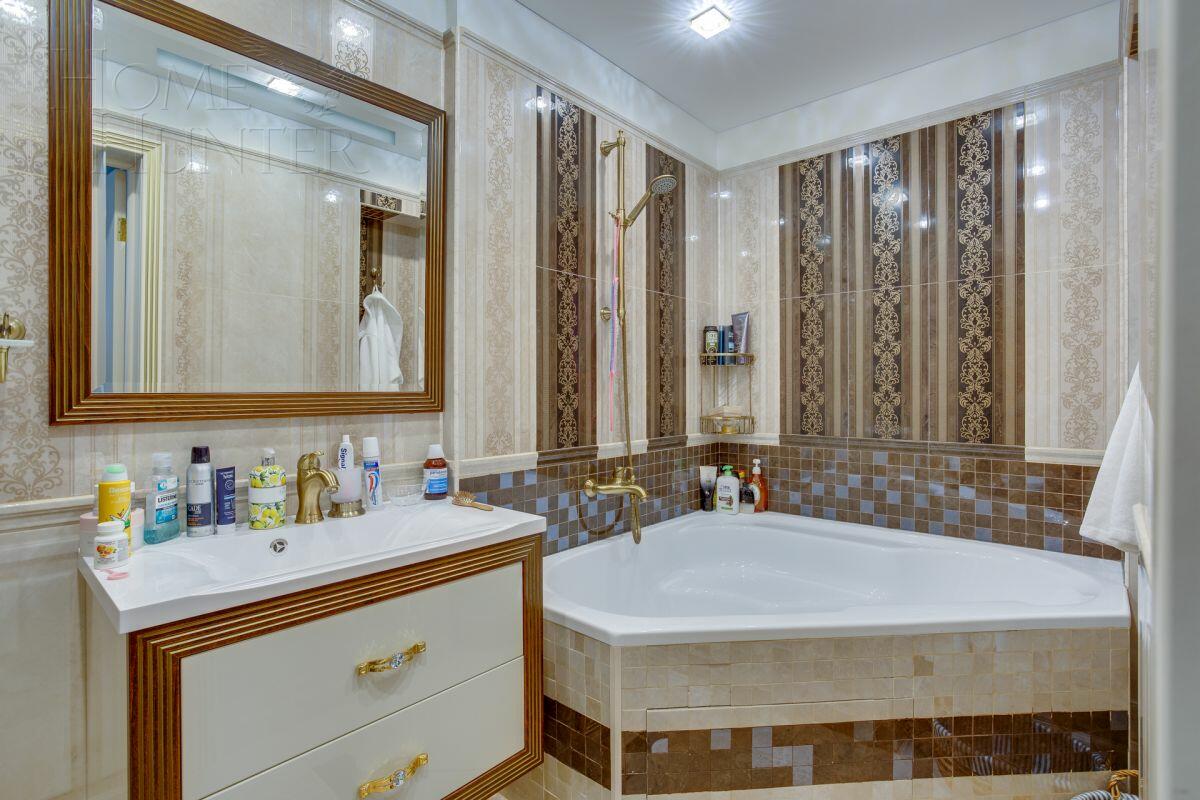 3-этажный таунхаус 300 м² с отделкой