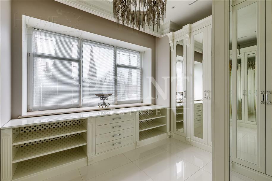 2-этажный коттедж 900 м² с отделкой