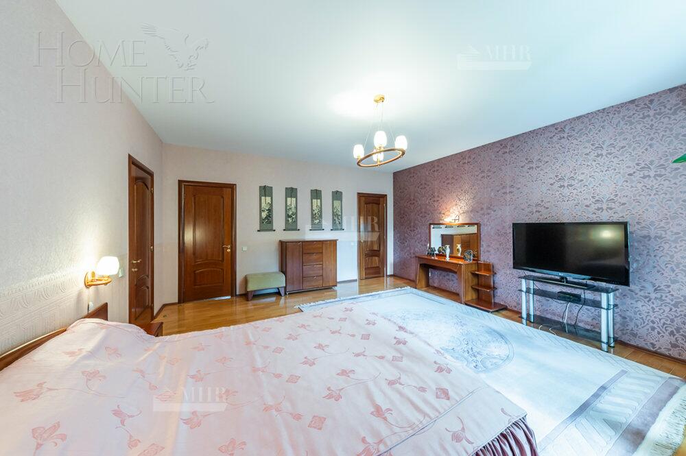 2-этажный коттедж 740 м² с отделкой