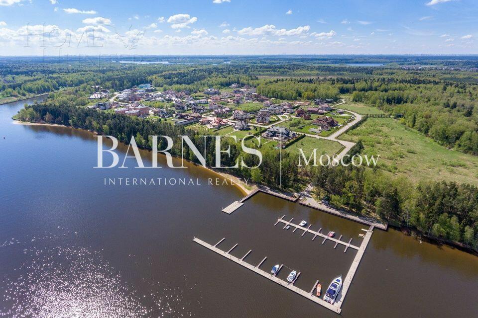 Участок 70.1 сот. в охраняемом поселке