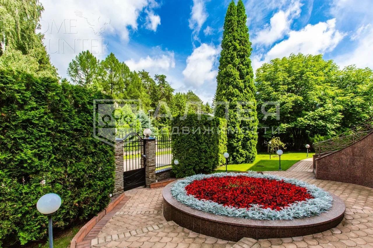 2-этажный коттедж 950 м² с отделкой