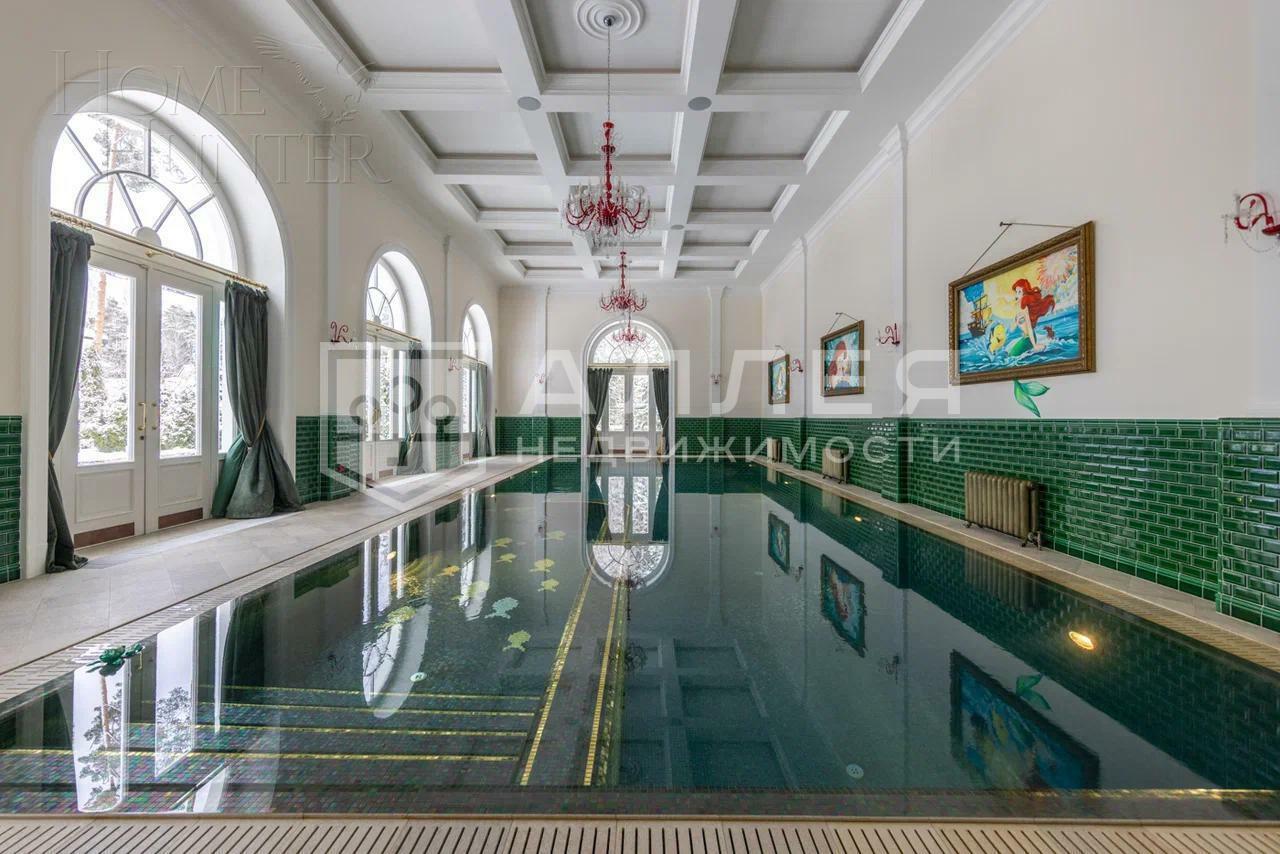 2-этажный коттедж 2 000 м² с отделкой