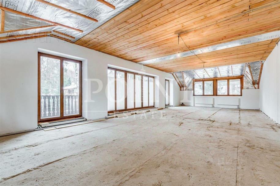 2-этажный коттедж 640 м² без отделки