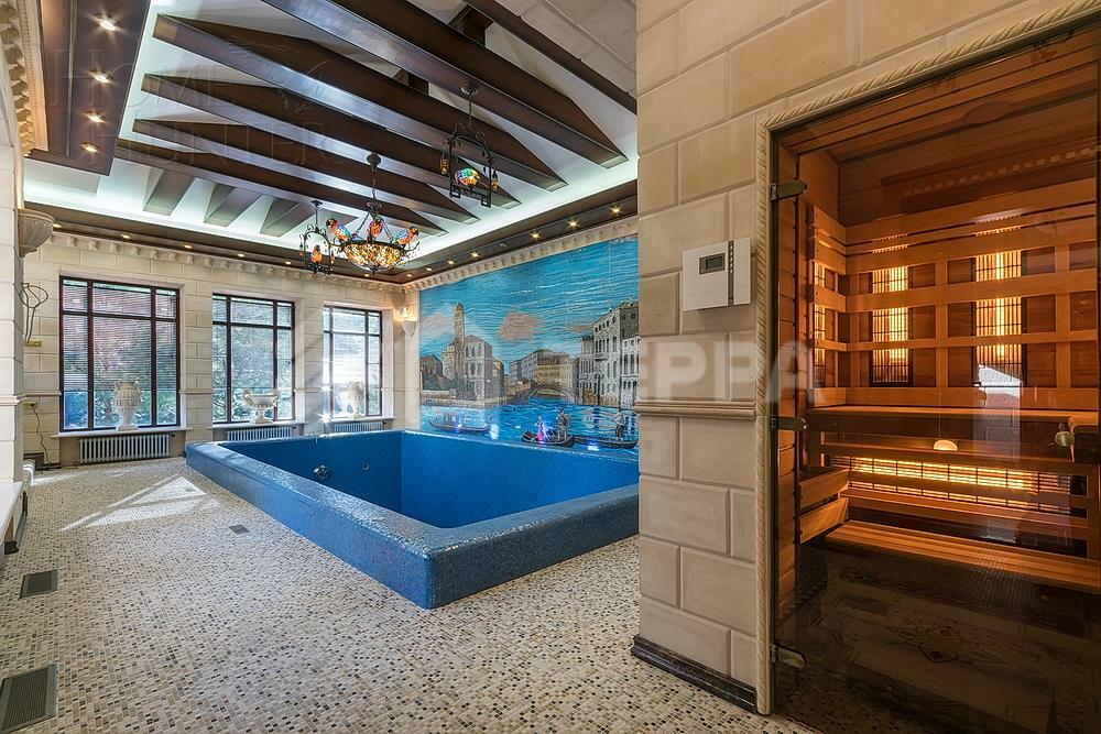 2-этажный коттедж 1 000 м² с отделкой