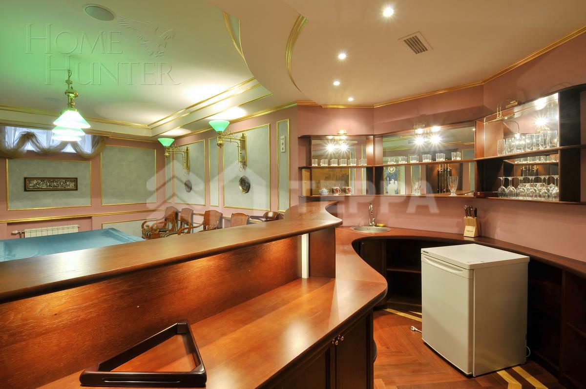 2-этажный коттедж 1 000 м² с отделкой