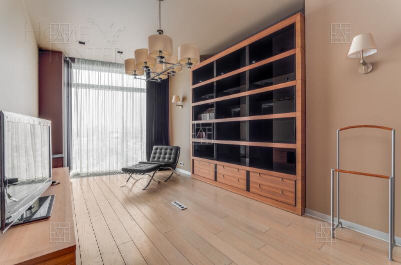 7-КОМН. КВАРТИРА С ОТДЕЛКОЙ 330 М² НА 2 ЭТАЖЕ