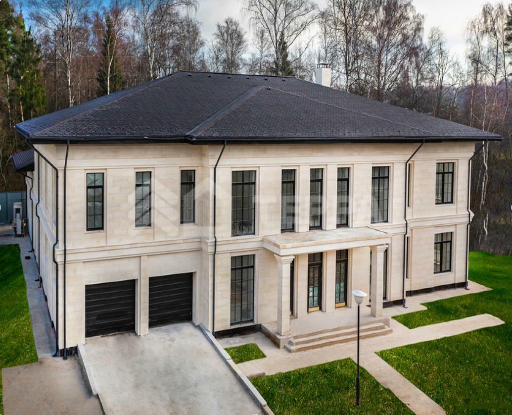 2-этажный коттедж 1 000 м² с отделкой